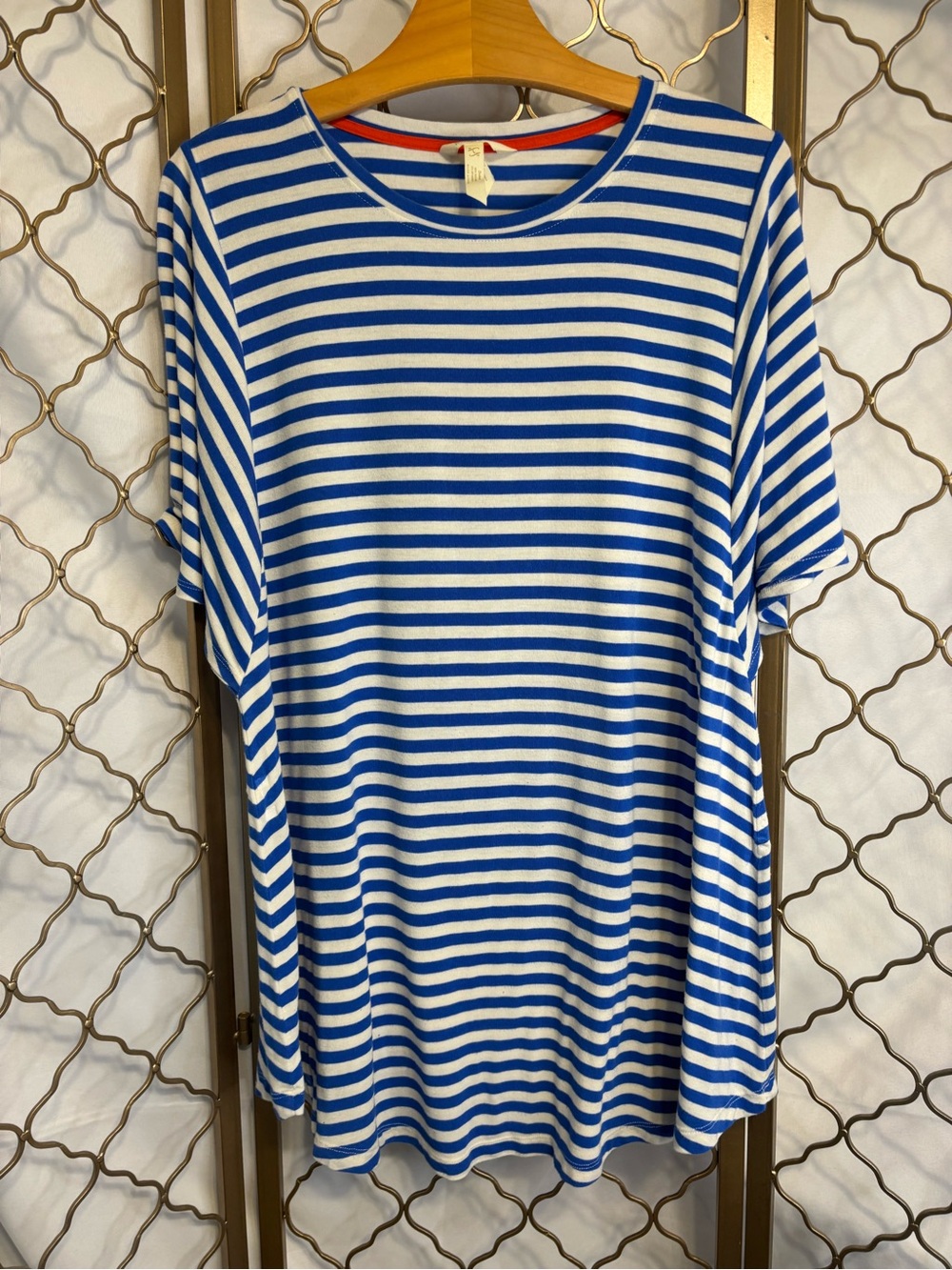 Matilda Jane Blue and White Striped Crewneck Tee with Cute Sleeves size Large